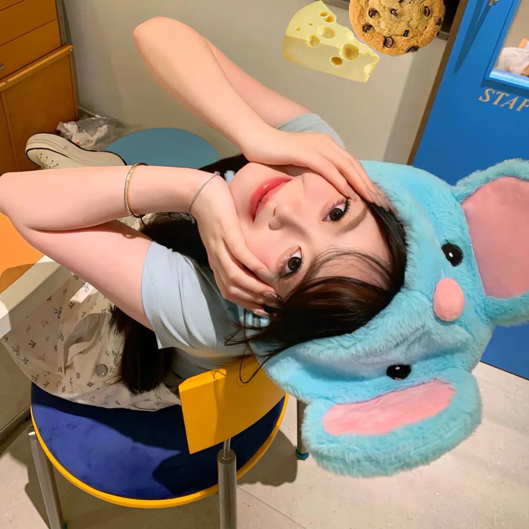 窗外是蓝星